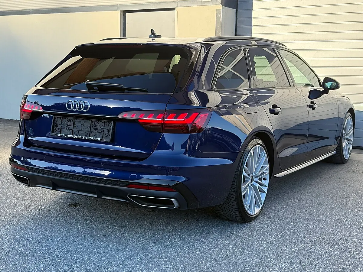 Audi A4 2022 photo 3