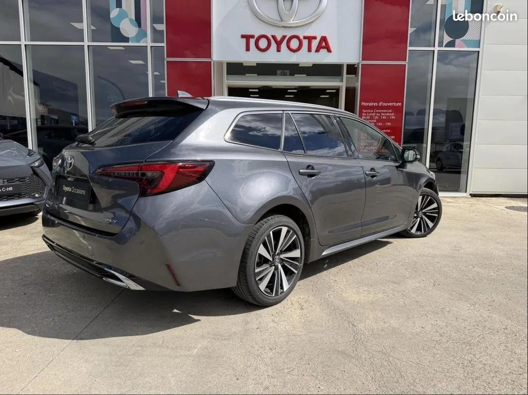 Toyota Corolla 2025 photo 3