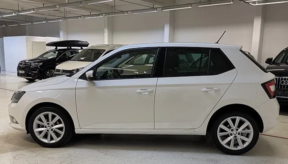 Skoda Fabia 2017 photo 4