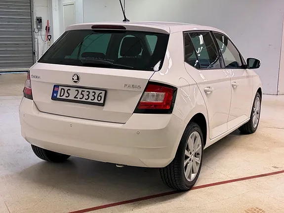 Skoda Fabia 2017 photo 3