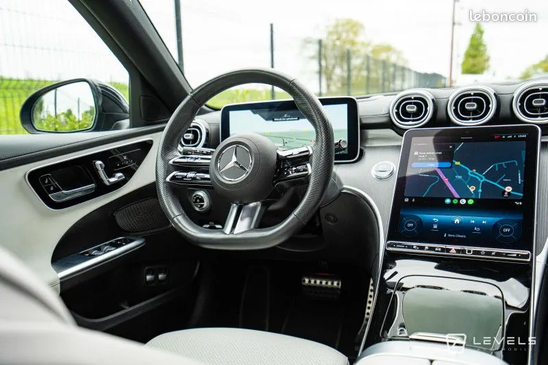 Mercedes-Benz C-Class 2023 photo 4