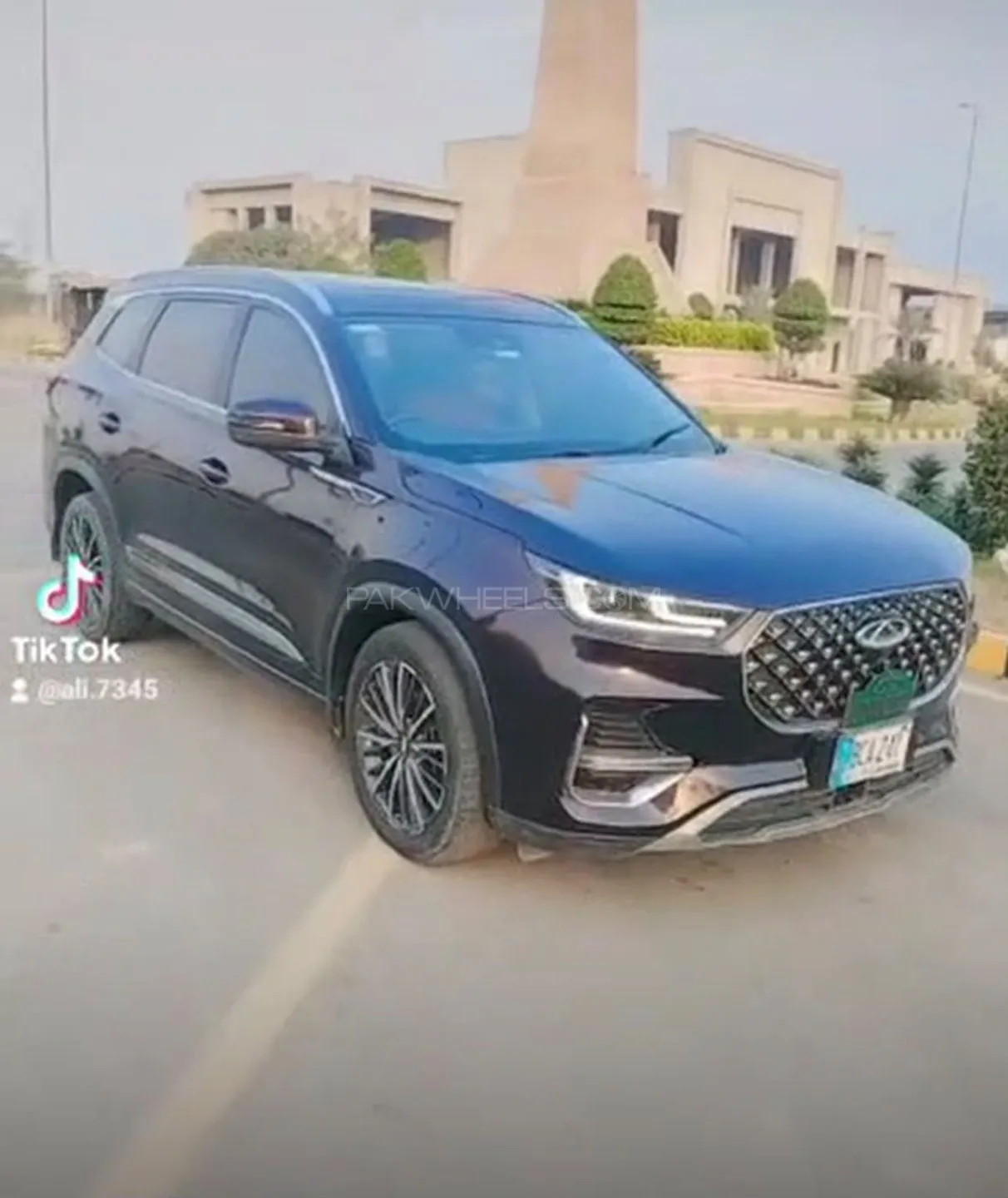 Chery Tiggo 8