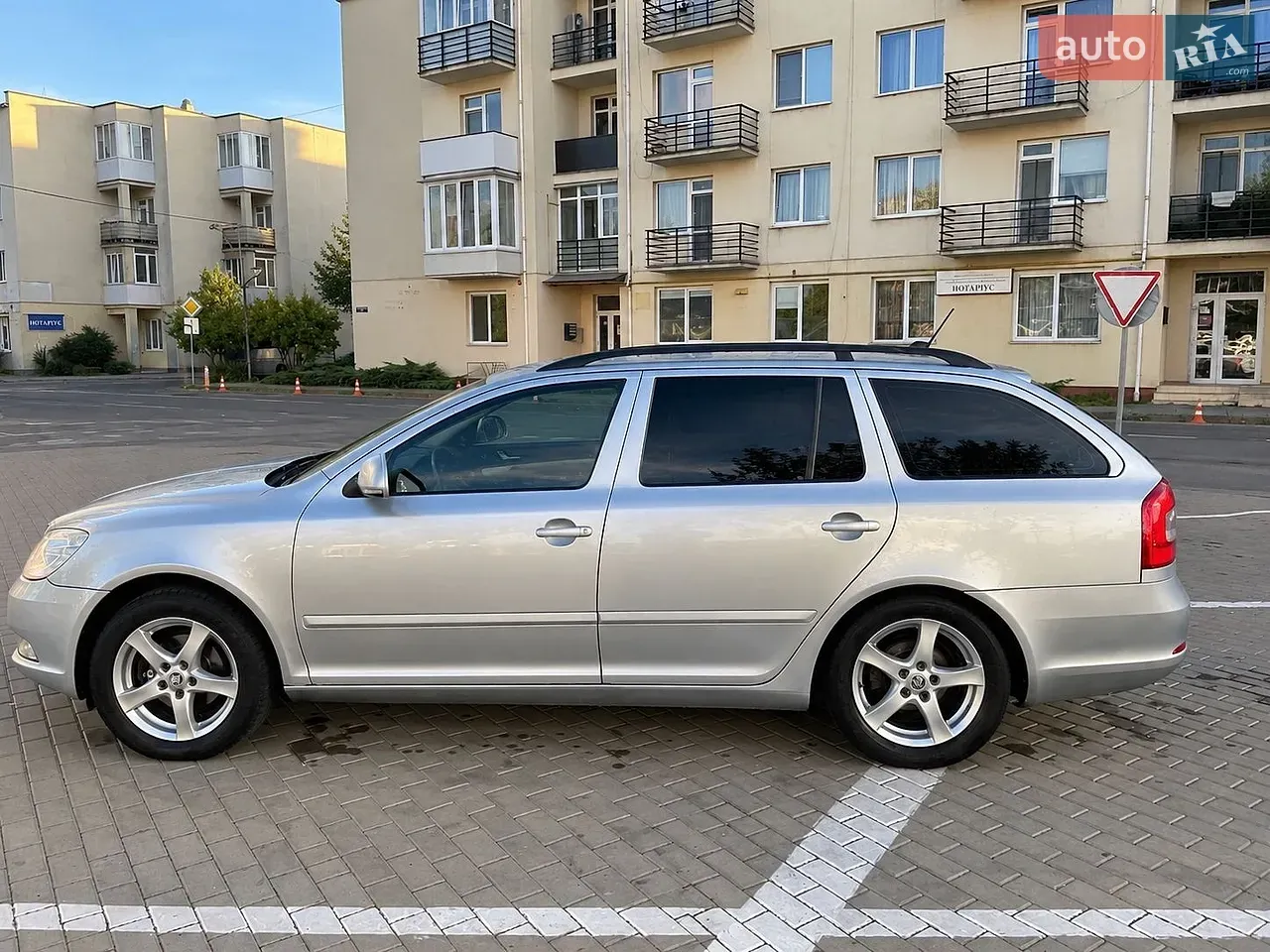 Skoda Octavia 2013 photo 3