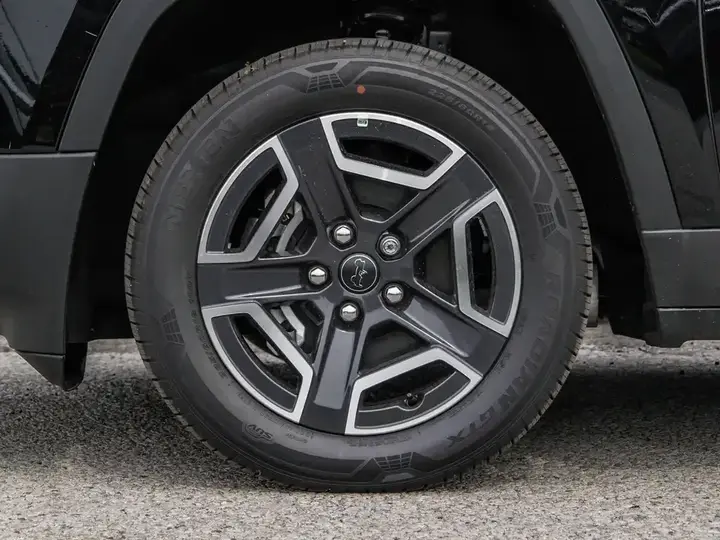 Jeep Cherokee 2026 photo 4