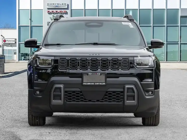 Jeep Cherokee 2026 photo 2