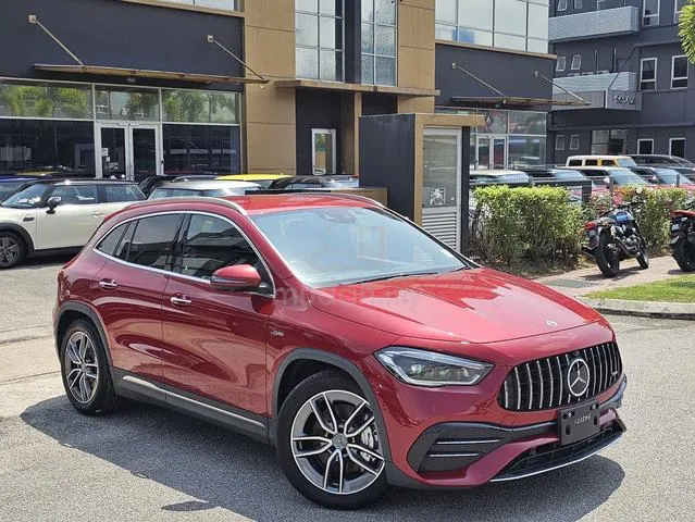 Mercedes-Benz Gla35