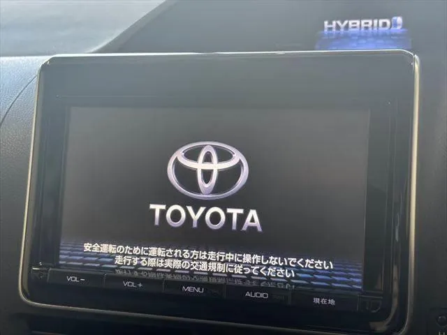 Toyota Esquaise 2016 photo 4