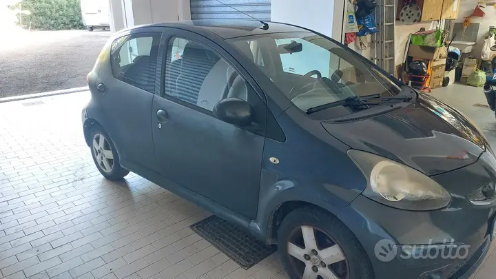 Toyota Aygo 2008 photo 2