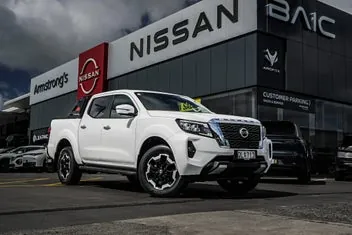 Nissan Navara 2024 photo 2