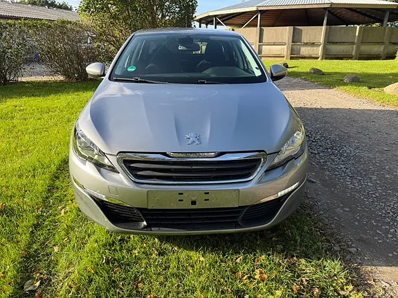 Peugeot 308 2015 photo 2