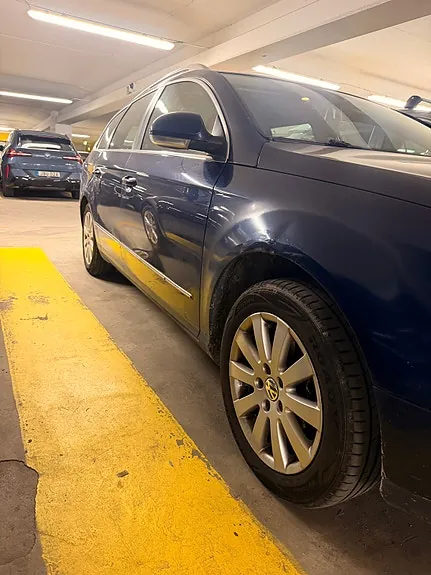 Volkswagen Passat 2010 photo 5