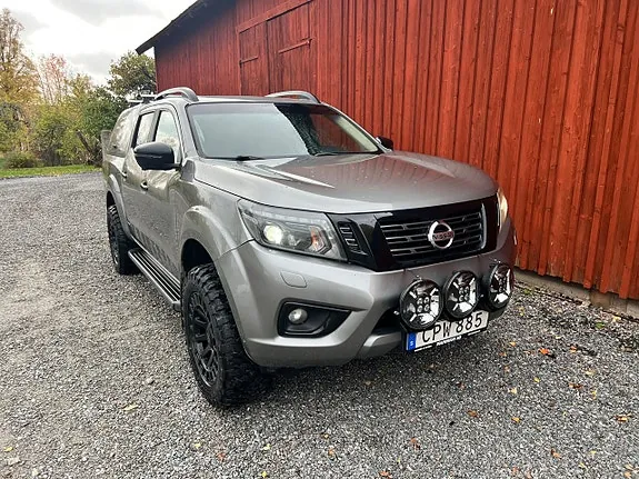 Nissan Navara 2018 photo 2