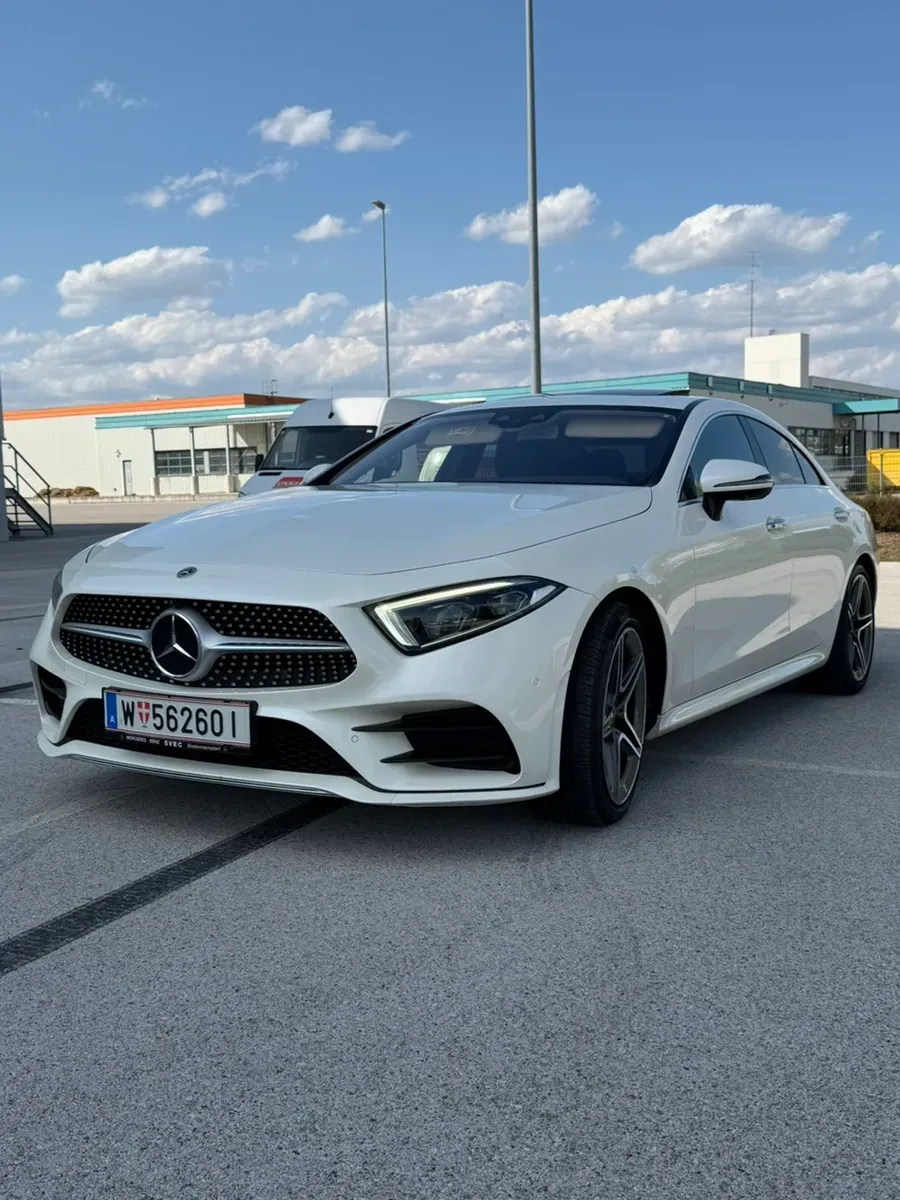 Mercedes-Benz Cls-Class 2017 photo 2