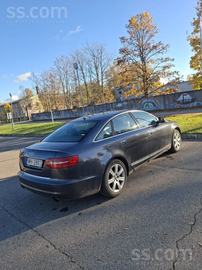 Audi A6 2010 photo 4