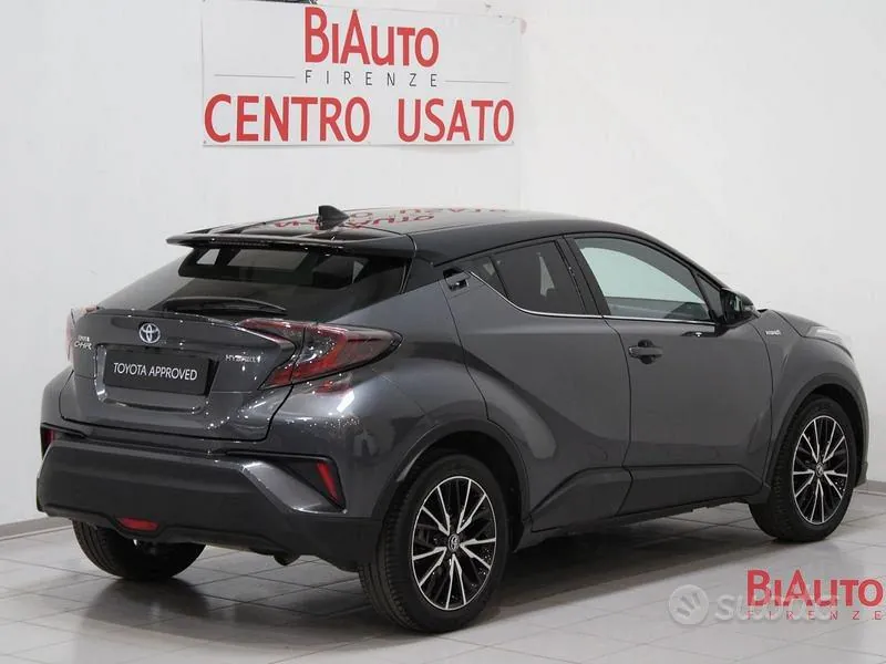 Toyota C-Hr 2017 photo 3
