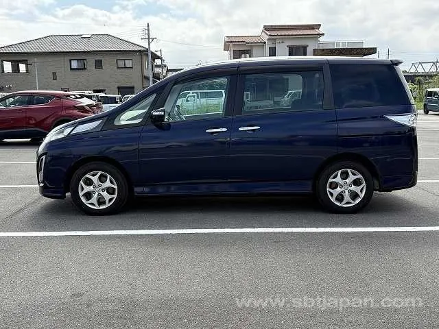 Mazda Biante 2012 photo 5