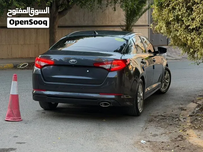 Kia K5 2012 photo 2