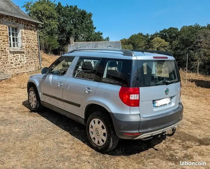 Skoda Yeti 2010 photo 2