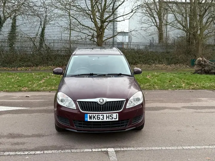 Skoda Roomster 2013 photo 2