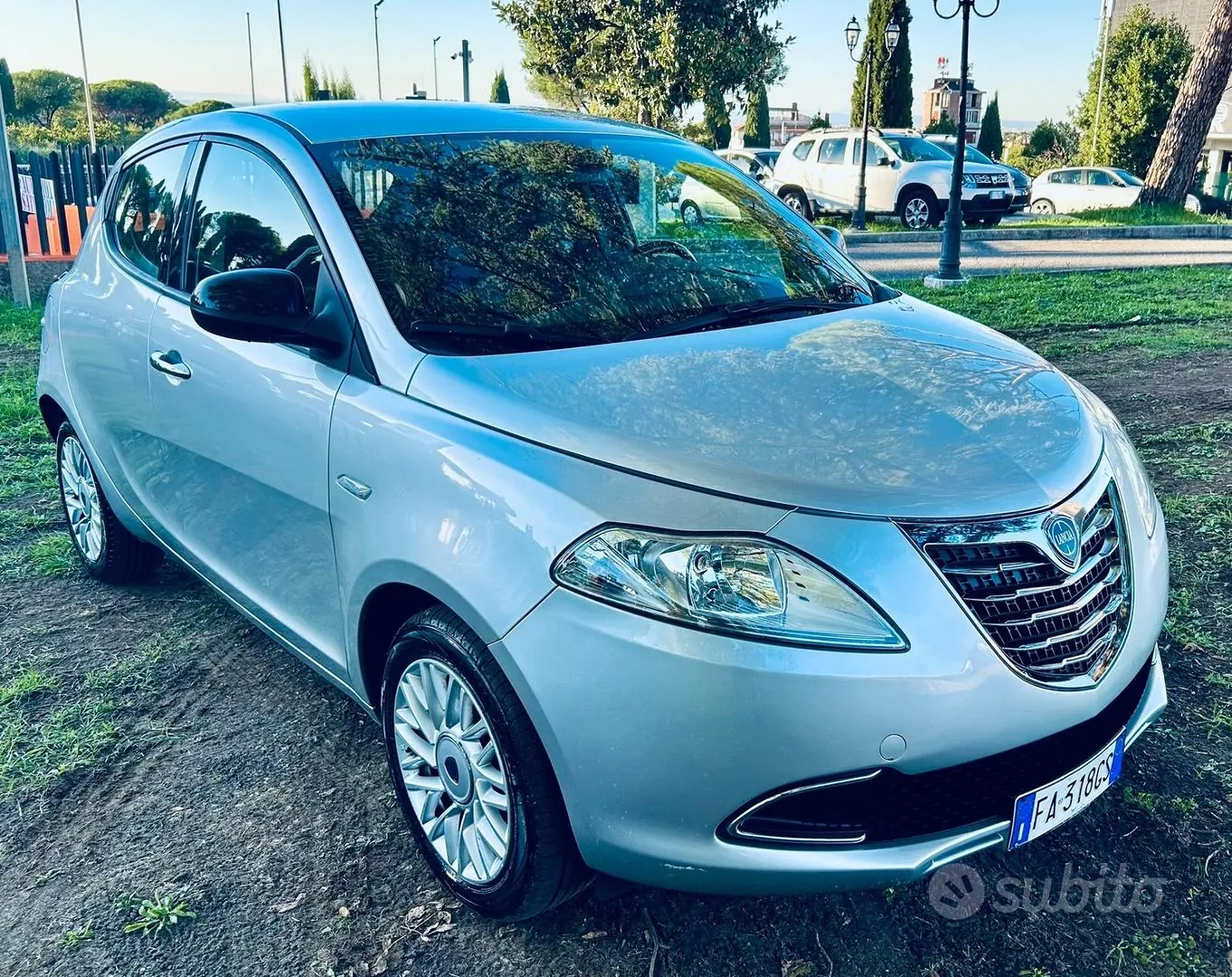 Lancia Ypsilon 2015 photo 2