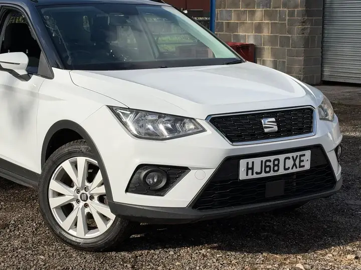 Seat Arona 2018 photo 5