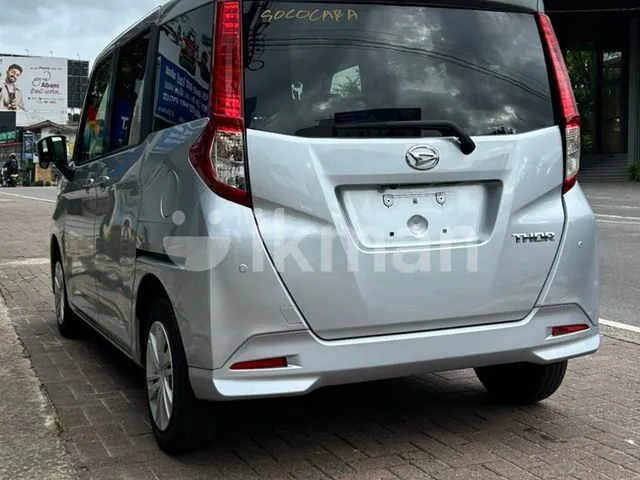 Toyota Roomy 2024 photo 2
