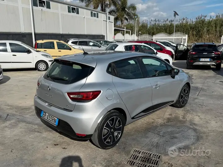 Renault Clio 2013 photo 4