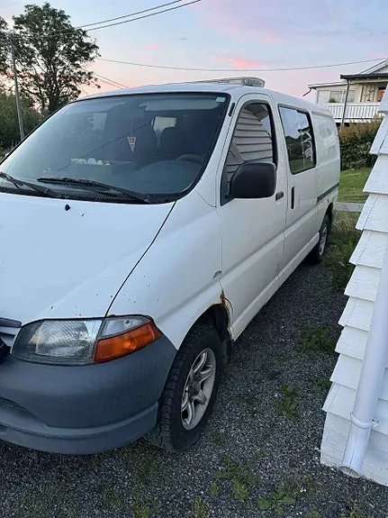 Toyota Hiace 2002 photo 2