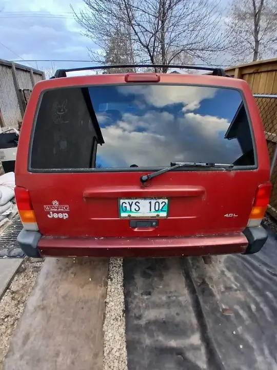 Jeep Cherokee 1999 photo 2