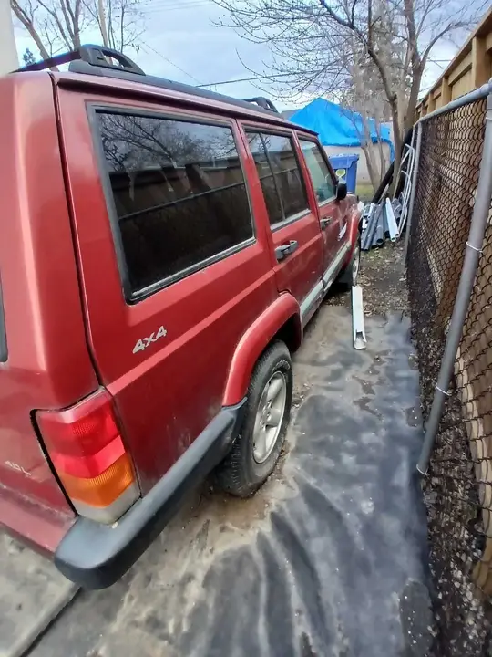 Jeep Cherokee 1999 photo 4