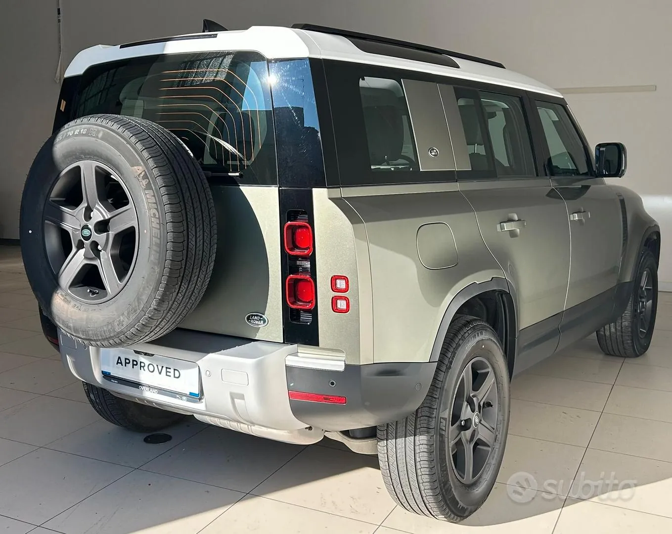 Land Rover Defender 2021 photo 4