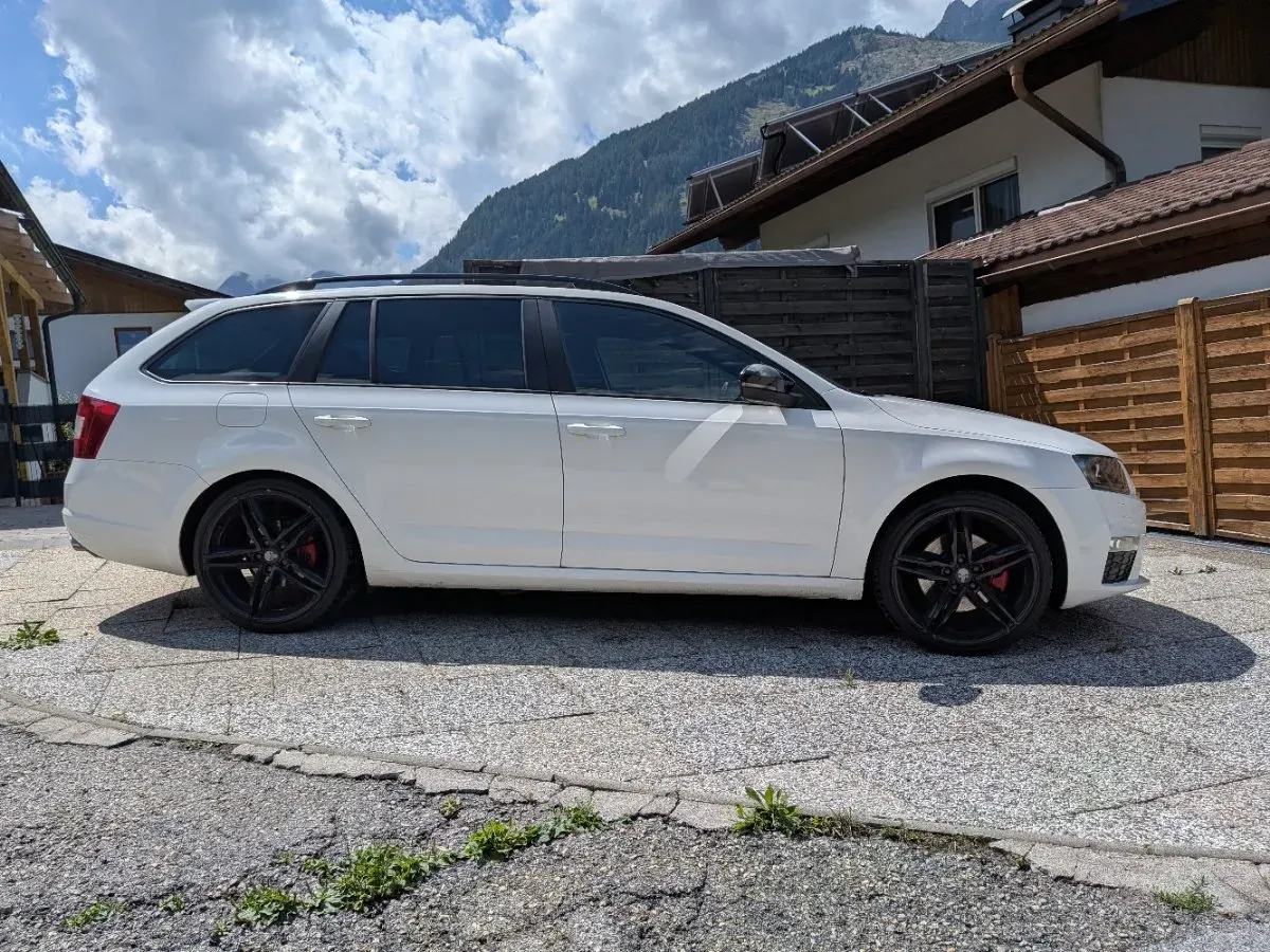 Skoda Octavia 2016 photo 3