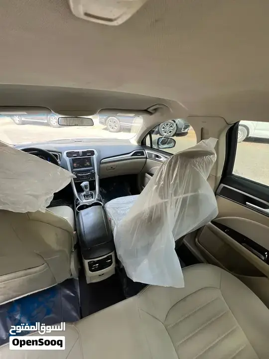 Ford Fusion 2015 photo 2