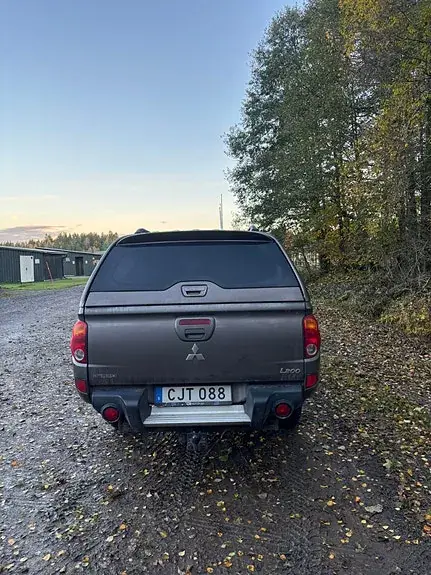 Mitsubishi L200 2015 photo 4