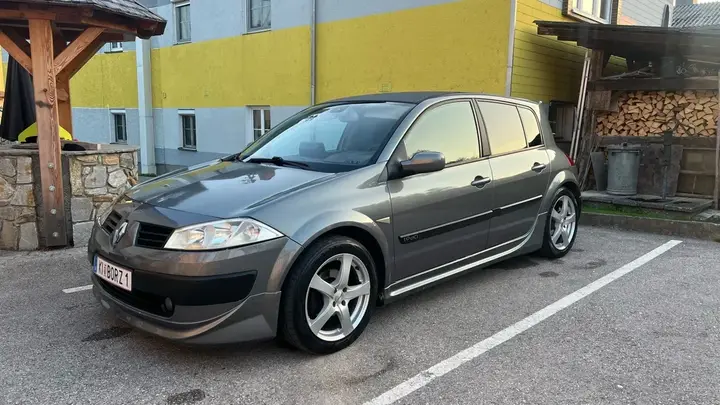 Renault Megane 2003 photo 2