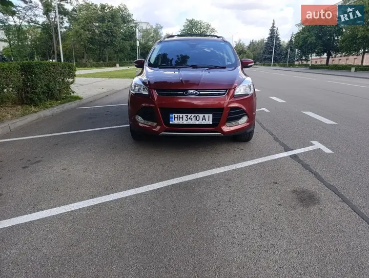 Ford Escape 2015 photo 2