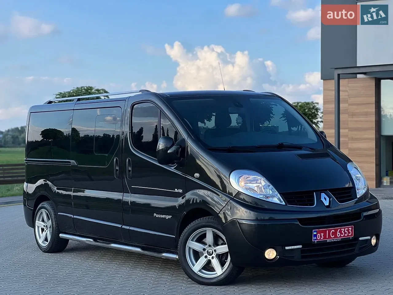 Renault Trafic 2012 photo 3