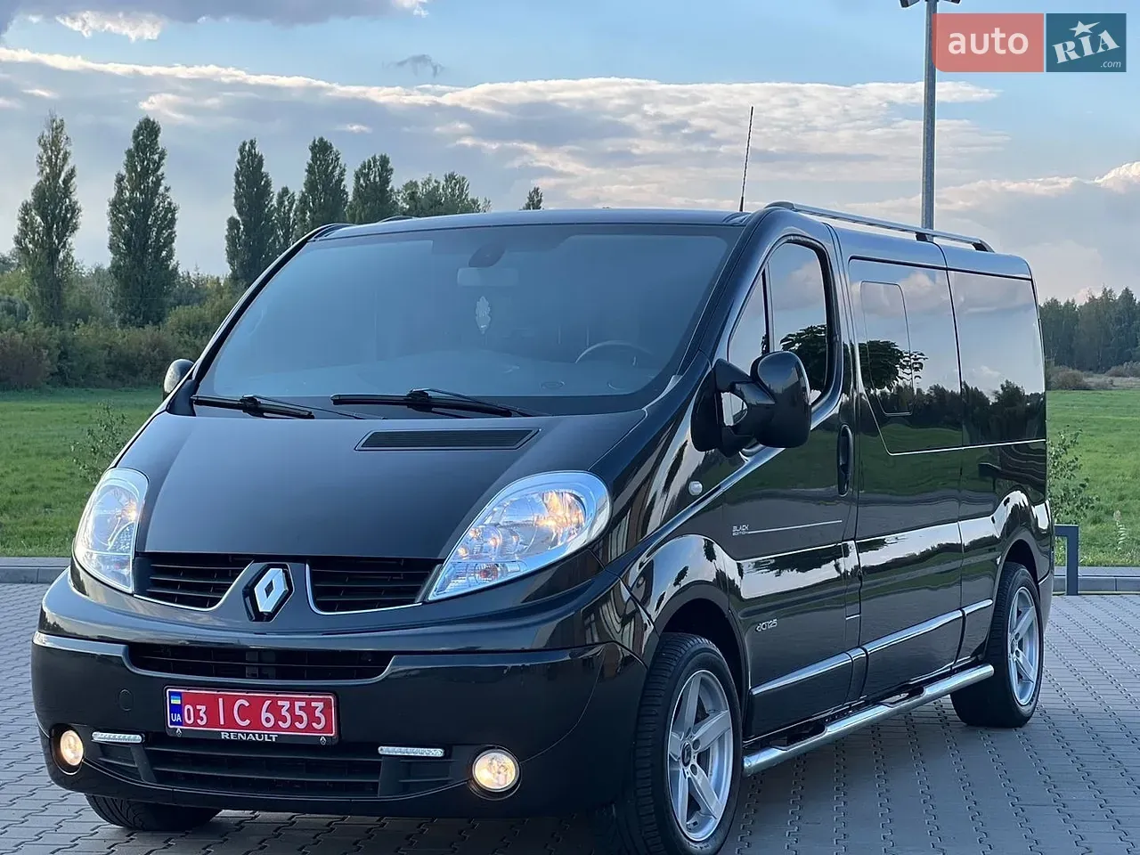 Renault Trafic 2012 photo 5