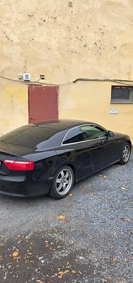 Audi A5 2009 photo 2