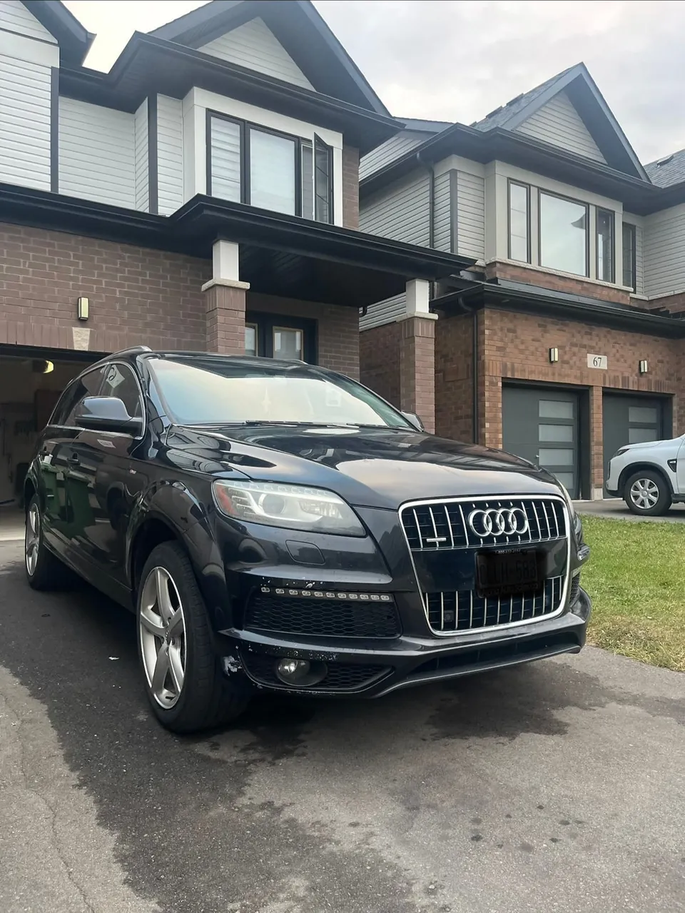 Audi Q7 2010 photo 2