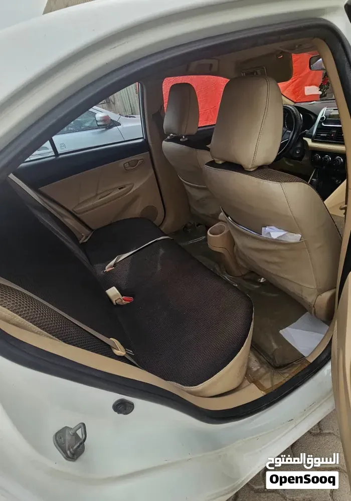 Toyota Yaris 2016 photo 2