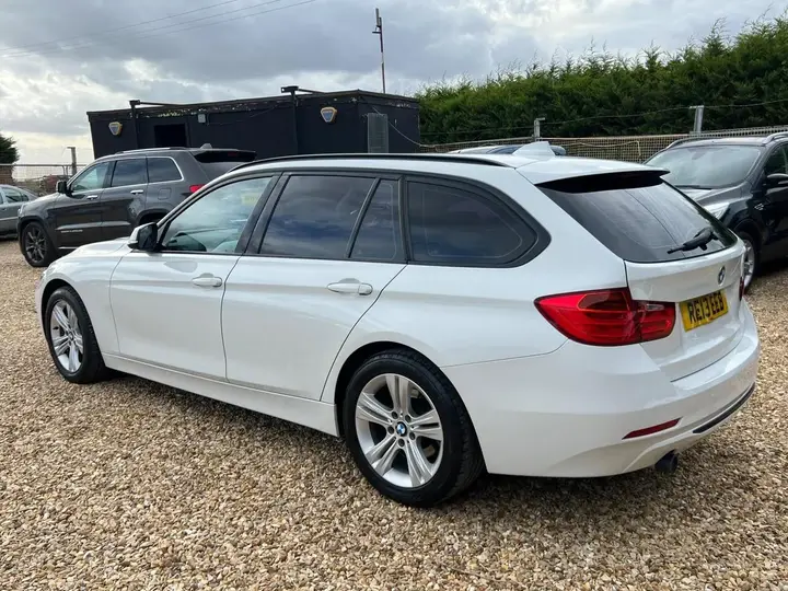 BMW 3 Series 2013 photo 4