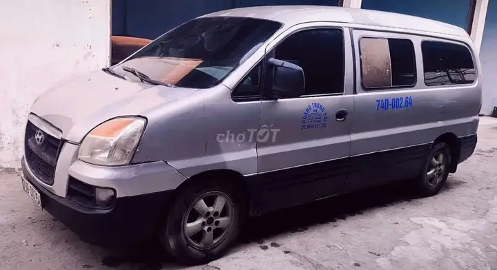 Hyundai Starex 2004 photo 2