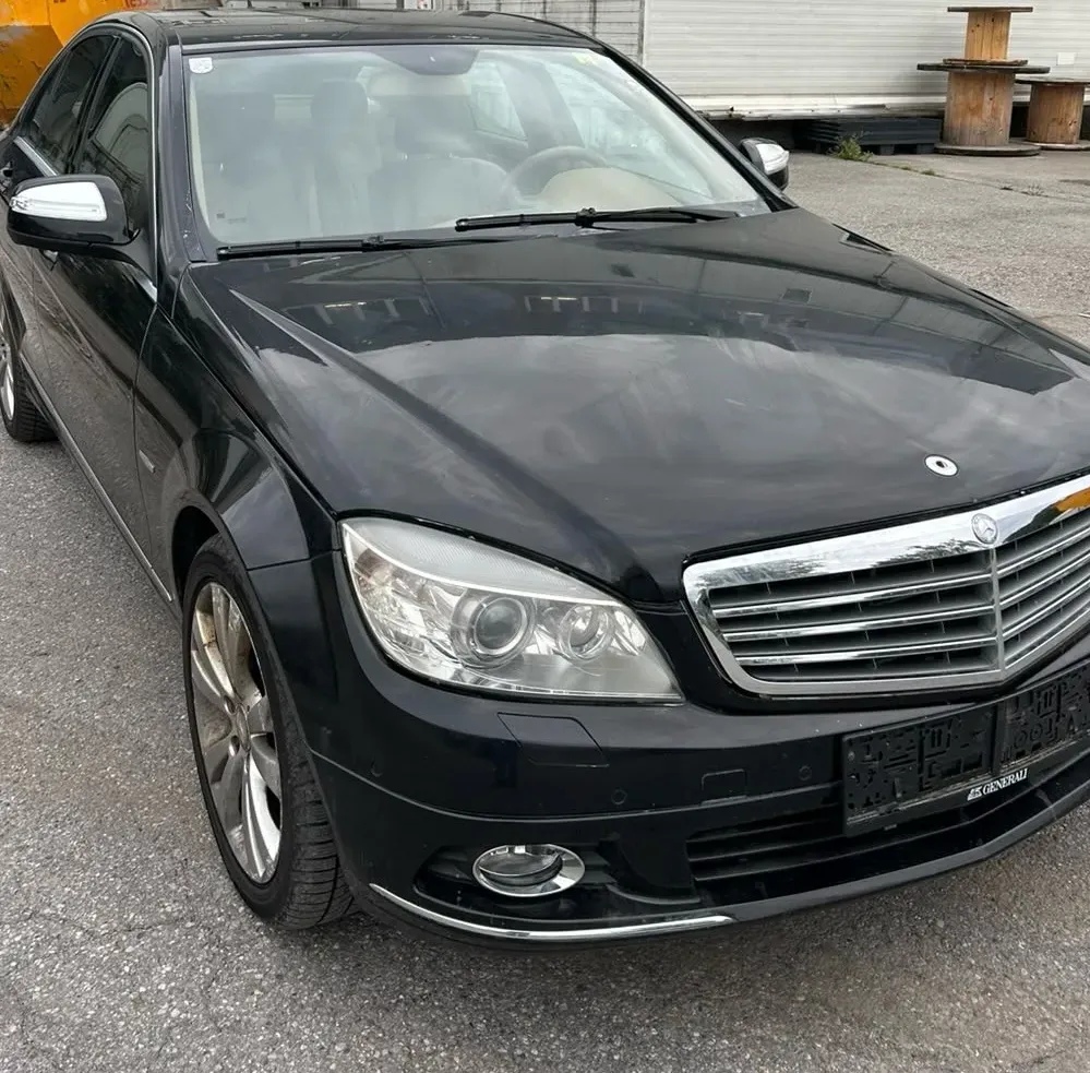 Mercedes-Benz C-Class 2007 photo 2