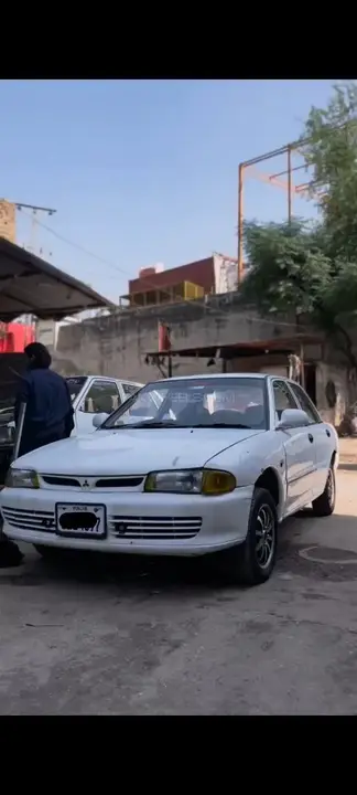 Mitsubishi Lancer