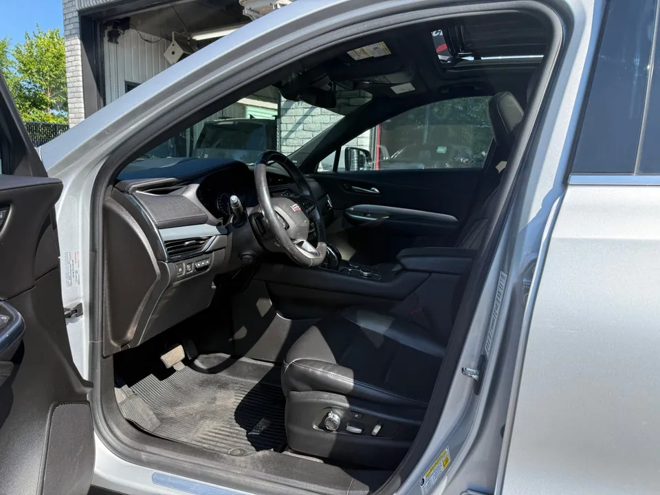 Cadillac Xt4 2022 photo 2