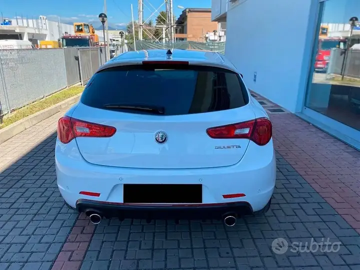 Alfa Romeo Giulietta 2018 photo 5