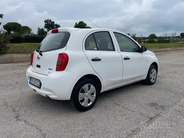 Nissan Micra 2014 photo 2