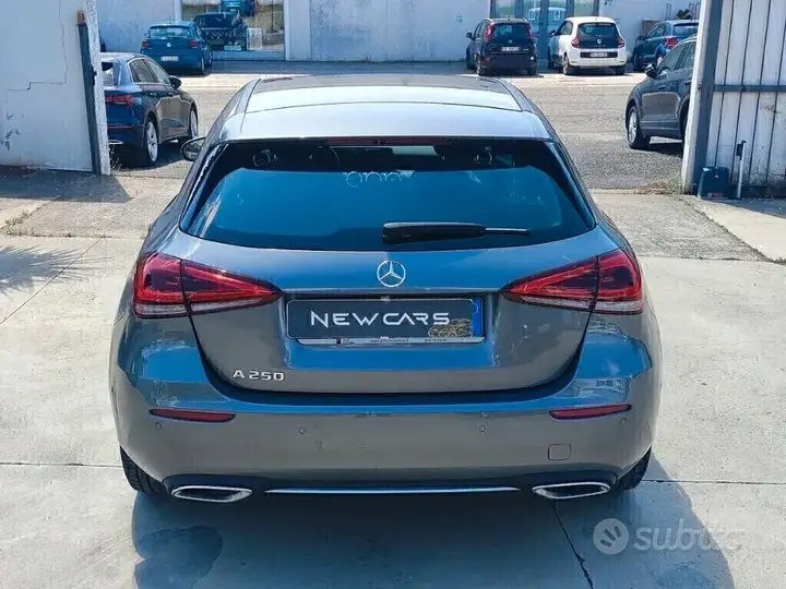 Mercedes-Benz A250 2022 photo 3