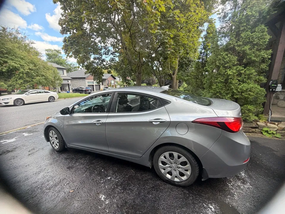 Hyundai Elantra 2016 photo 2